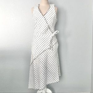 DKNY White & Black Woven Stripe V-Neck Dress Sz 8